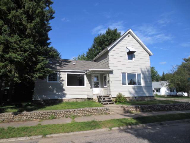 4 Gilbert Street Rhinelander, WI 54501 - Photo 1 of 16 Gallery Image 1