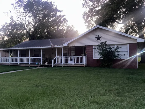 $140,000 | 517 North Lake Avenue, Eagle Lake, TX 77434