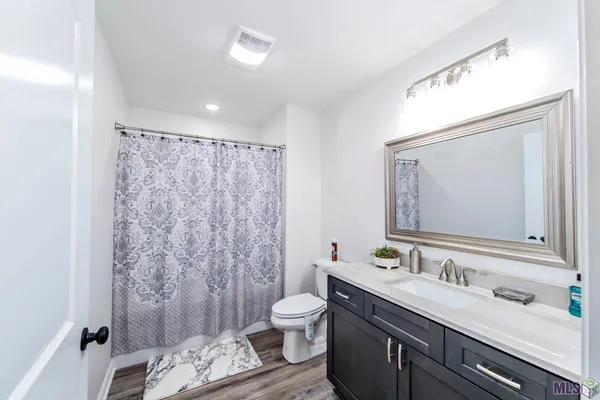 $123,000 | 1300 Lafourche Drive, Unit 303, Thibodaux, LA 70301
