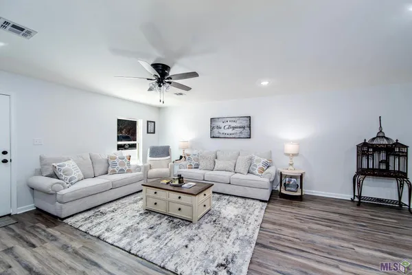 $123,000 | 1300 Lafourche Drive, Unit 303, Thibodaux, LA 70301