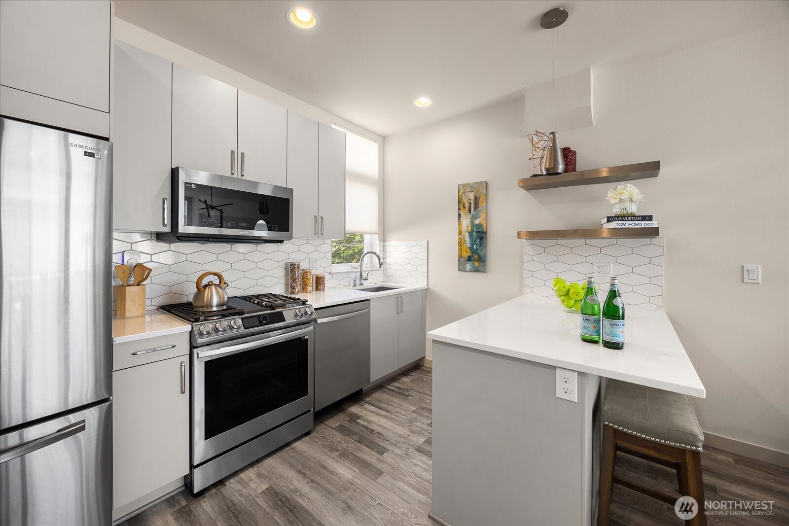 972 North Allen Place Seattle, WA 98103 - Photo 11 of 40 Gallery Image 11
