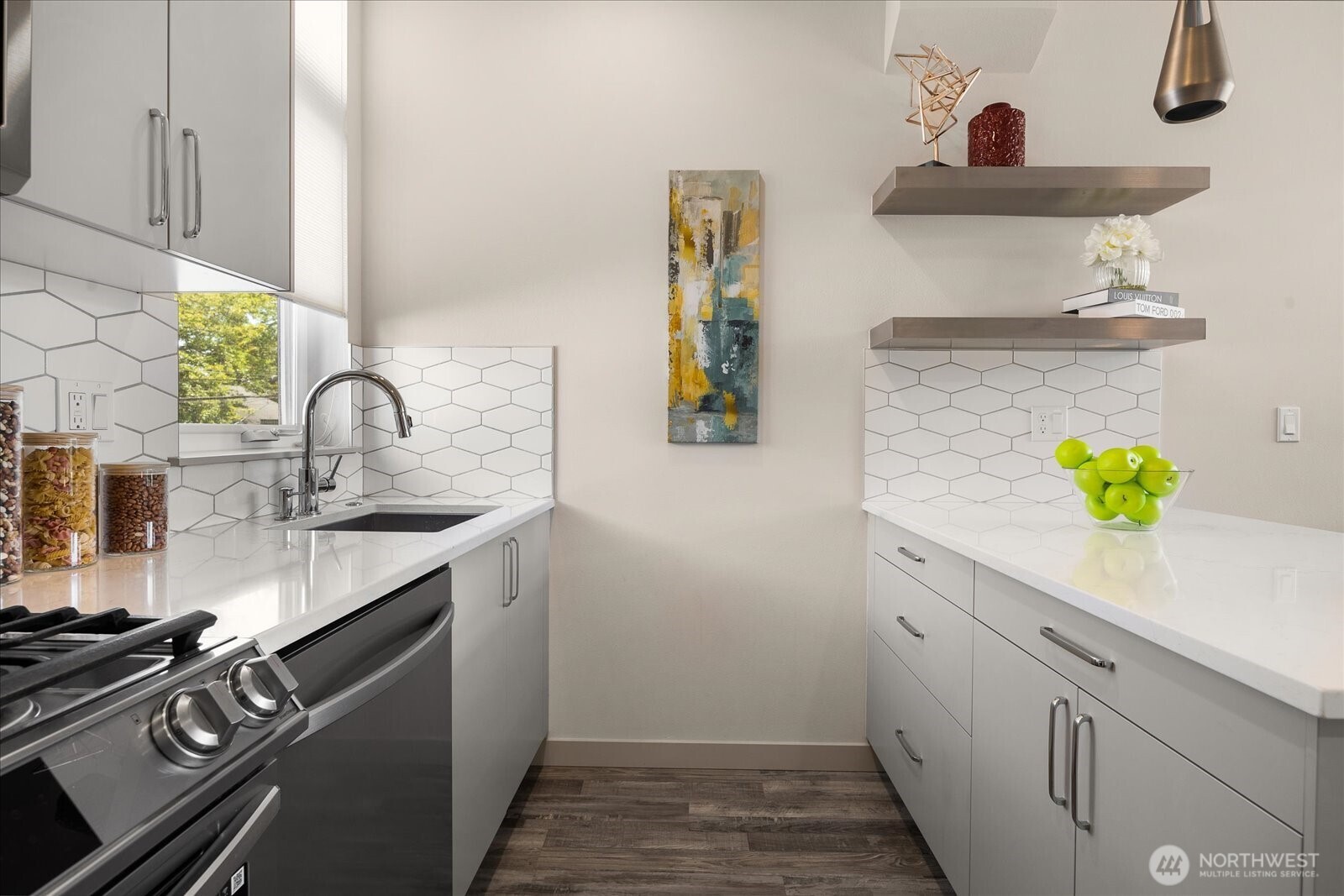 972 North Allen Place Seattle, WA 98103 - Photo 12 of 40 Gallery Image 12