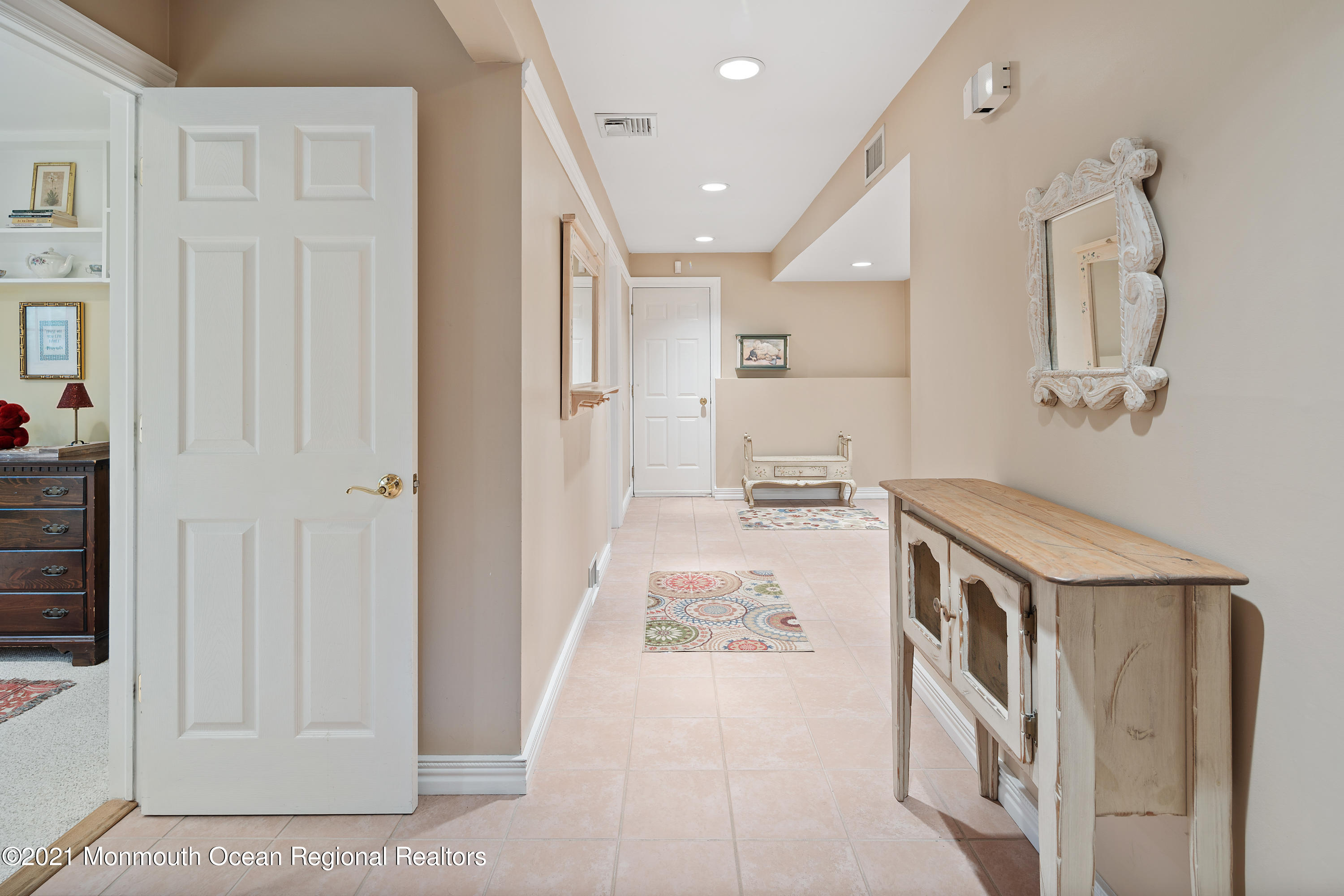 37 Harreton Road Allendale, NJ 07401 - Photo 20 of 42 024.jpg
