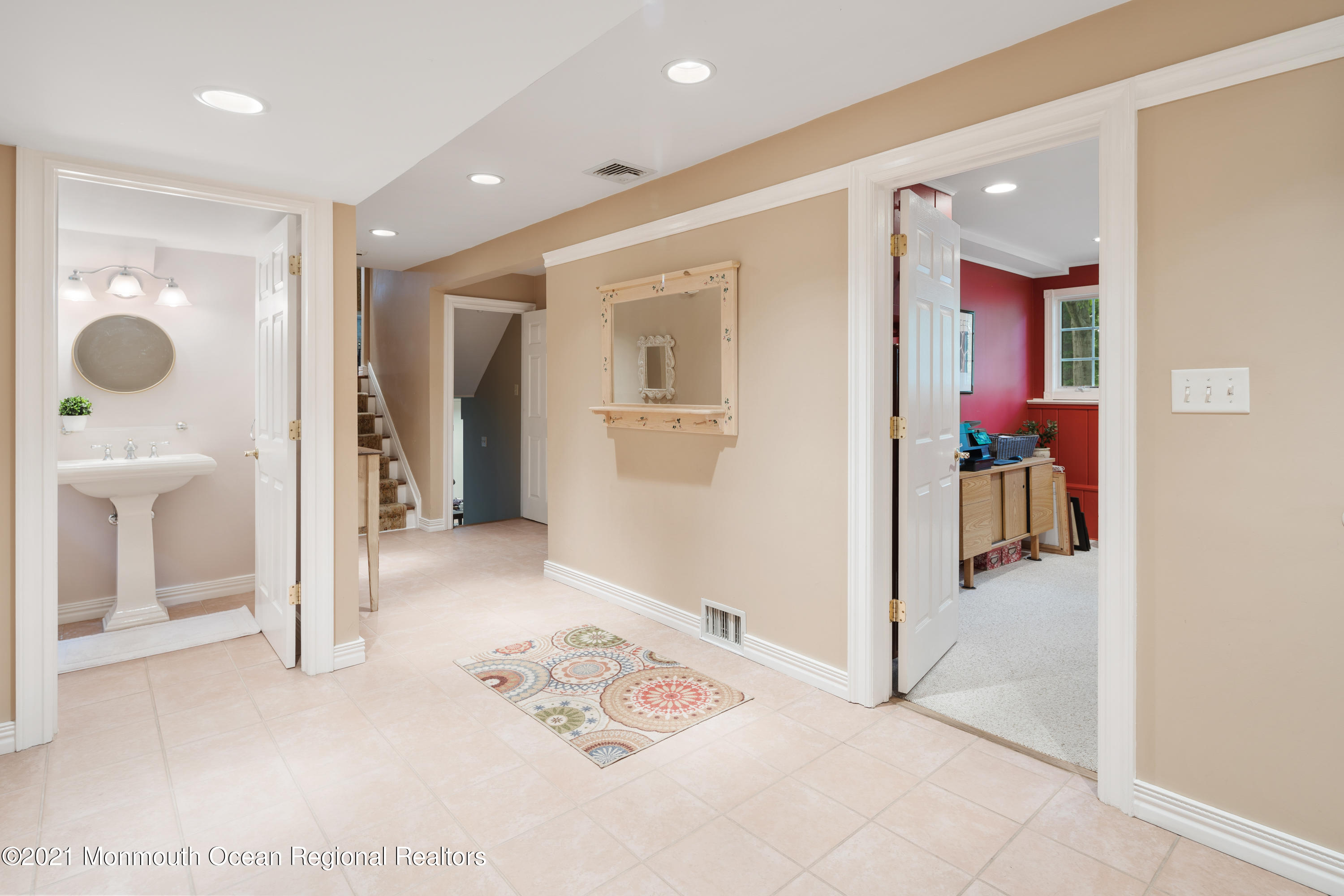 37 Harreton Road Allendale, NJ 07401 - Photo 28 of 42 025.jpg