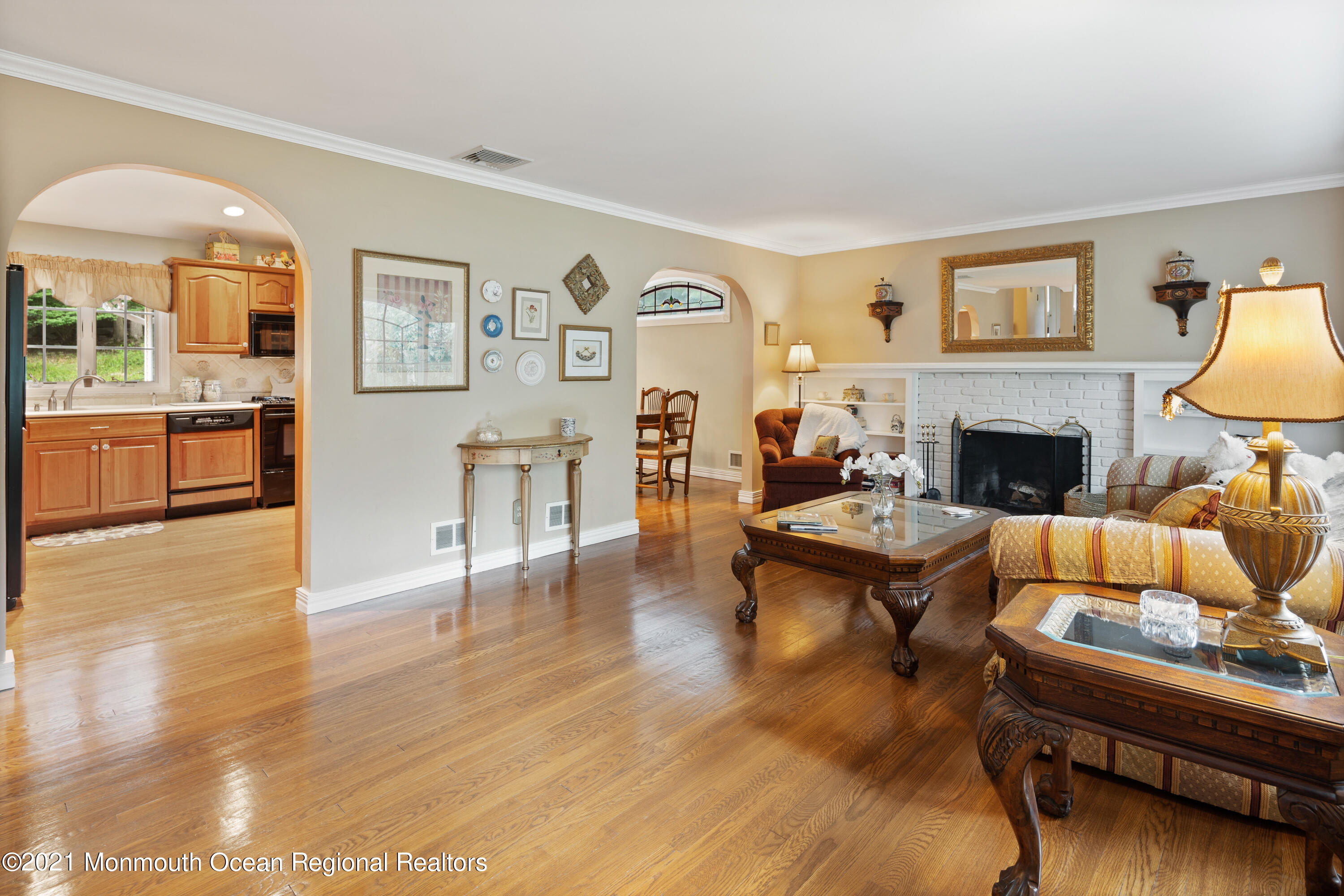 37 Harreton Road Allendale, NJ 07401 - Photo 6 of 42 001.jpg