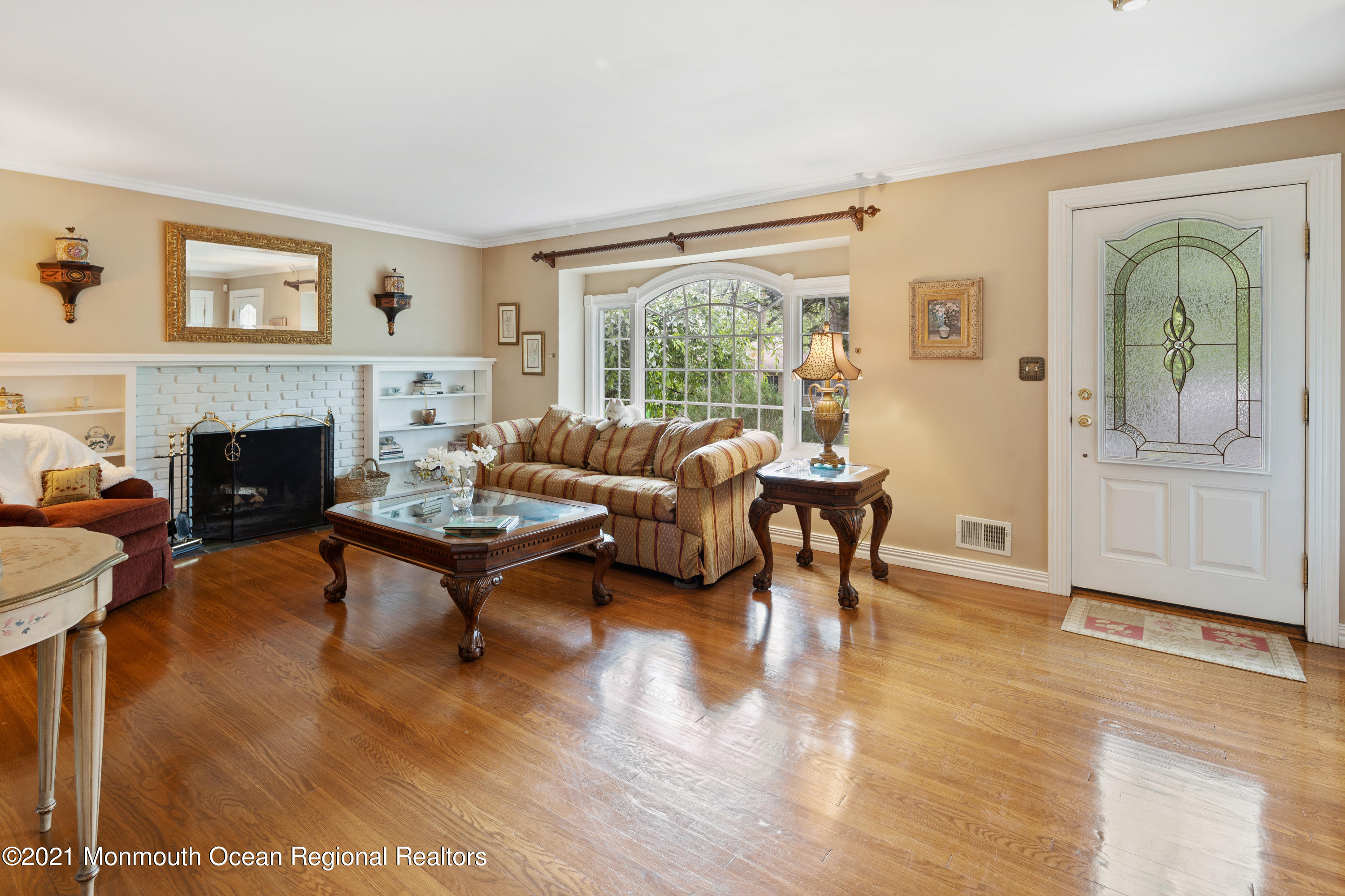 37 Harreton Road Allendale, NJ 07401 - Photo 7 of 42 003.jpg