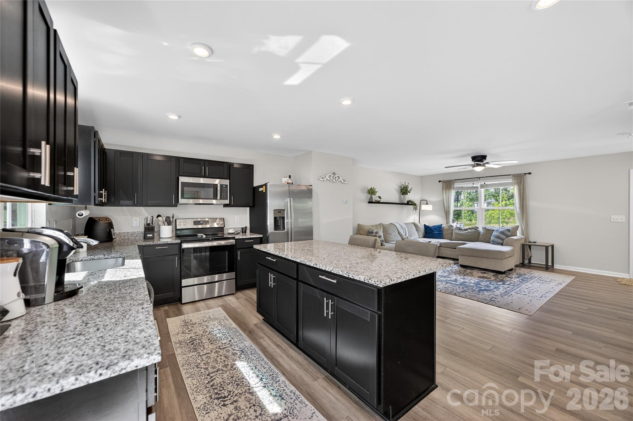 1937 Pin Hook Road Charlotte, NC 28215 - Photo 12 of 34 Gallery Image 12