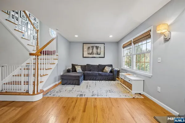 $999,500 | 41 Ramsey Avenue, Ramsey, NJ 07446