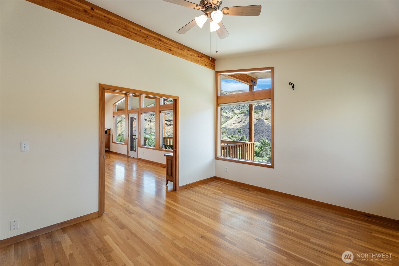 7400 Colockum Road Malaga, WA 98828 - Photo 16 of 37