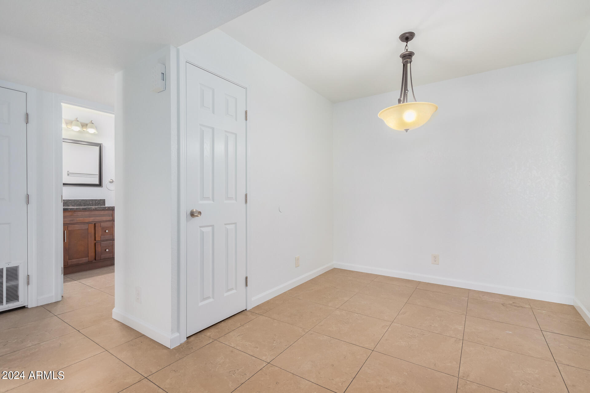 540 North May, Unit 3094 Mesa, AZ 85201 - Photo 7 of 34 image7