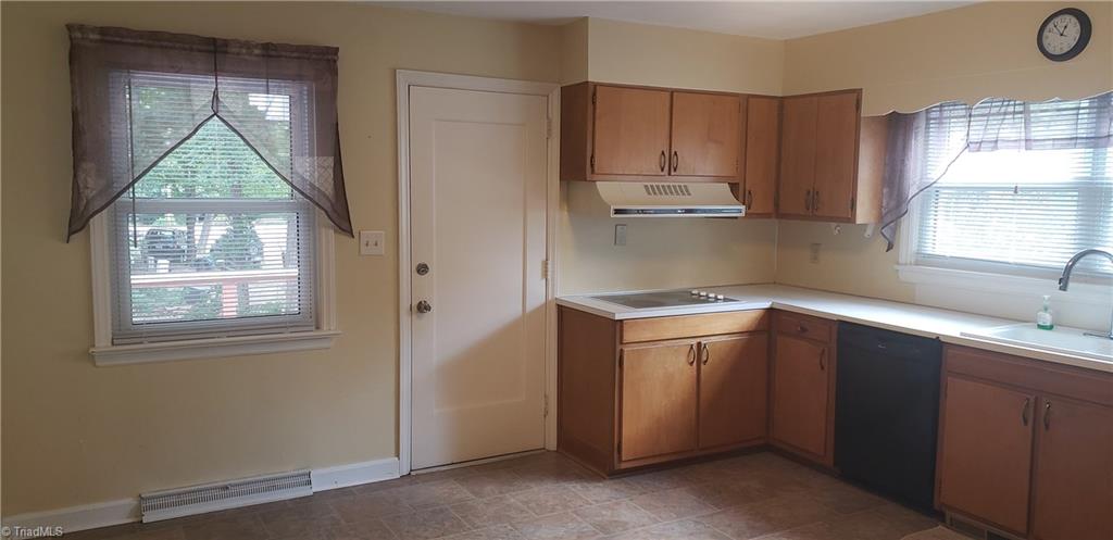 502 Spruce Street High Point, NC 27262 - Photo 4 of 29 Gallery Image 4