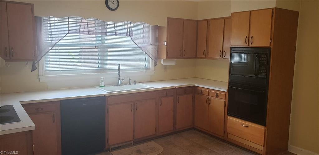 502 Spruce Street High Point, NC 27262 - Photo 7 of 29 Gallery Image 7