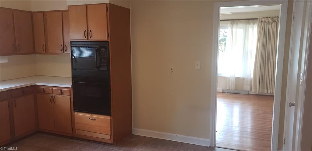 502 Spruce Street High Point, NC 27262 - Photo 8 of 29 Gallery Image 8