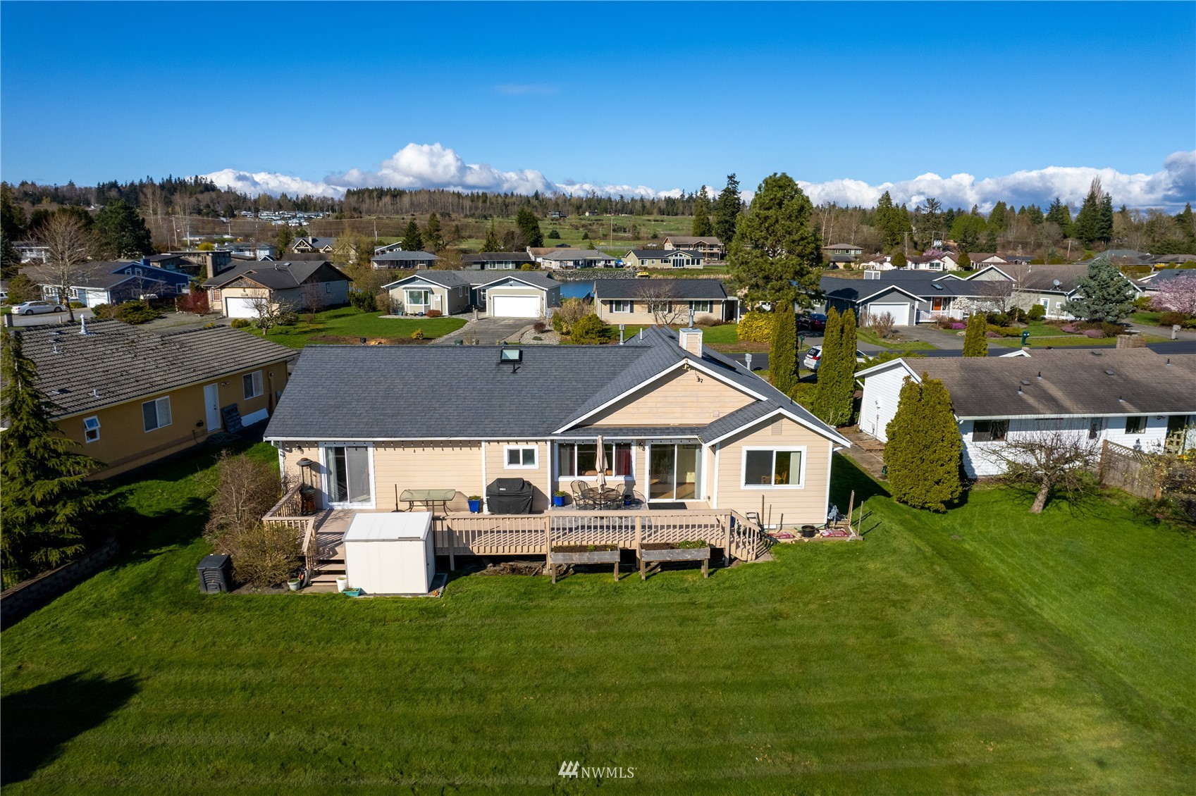 8277 Cowichan Road Blaine, WA 98230 - Photo 3 of 38 Gallery Image 3