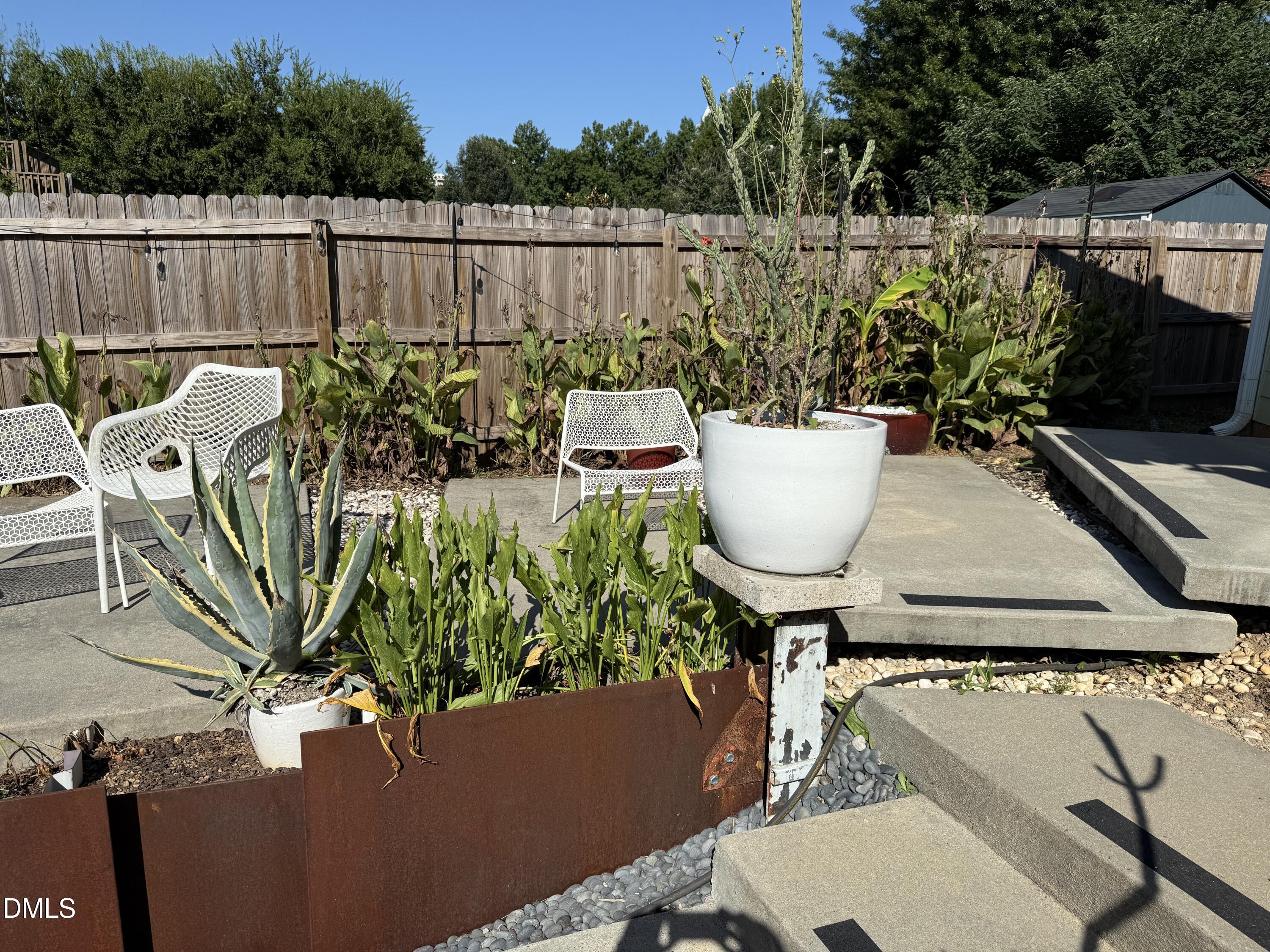 545 East Lenoir Street Raleigh, NC 27601 - Photo 25 of 28 backyard