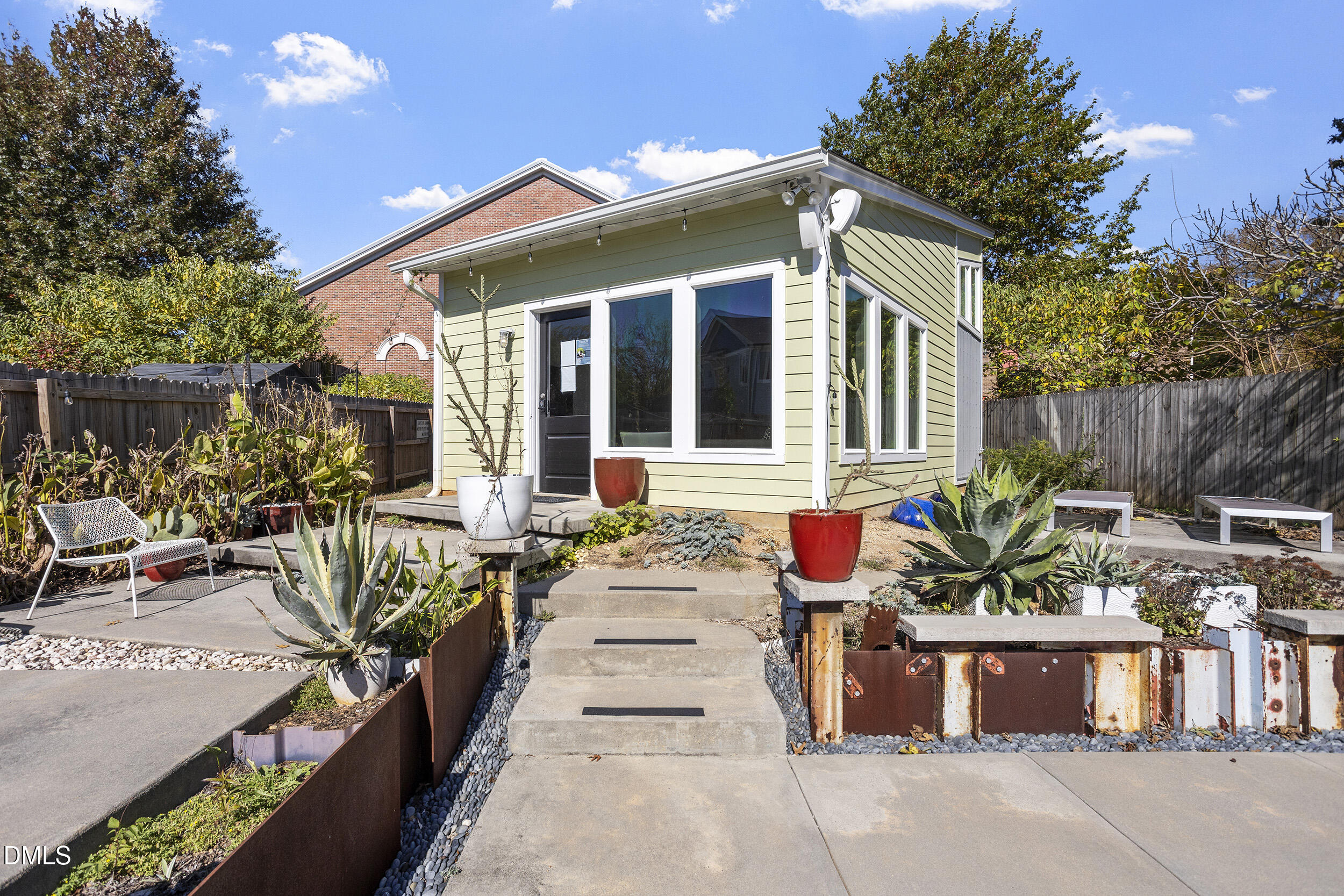 545 East Lenoir Street Raleigh, NC 27601 - Photo 26 of 28 poolhouse