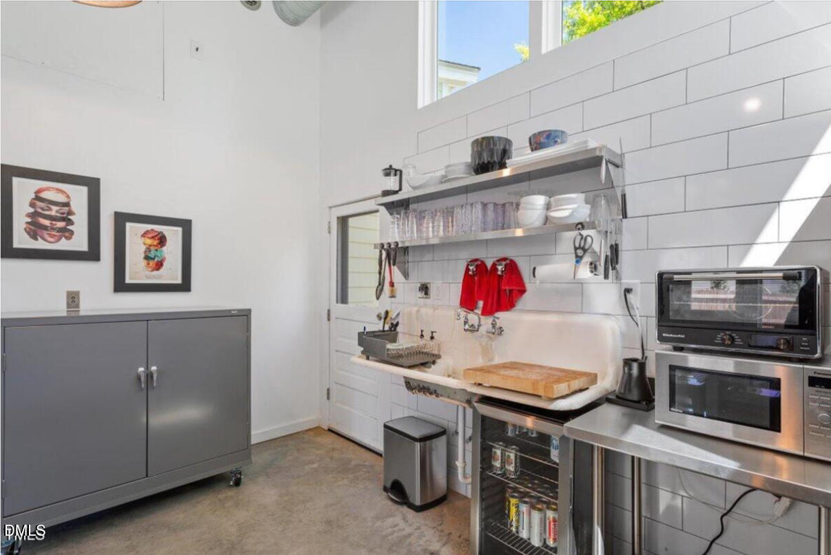 545 East Lenoir Street Raleigh, NC 27601 - Photo 28 of 28 poolhouse