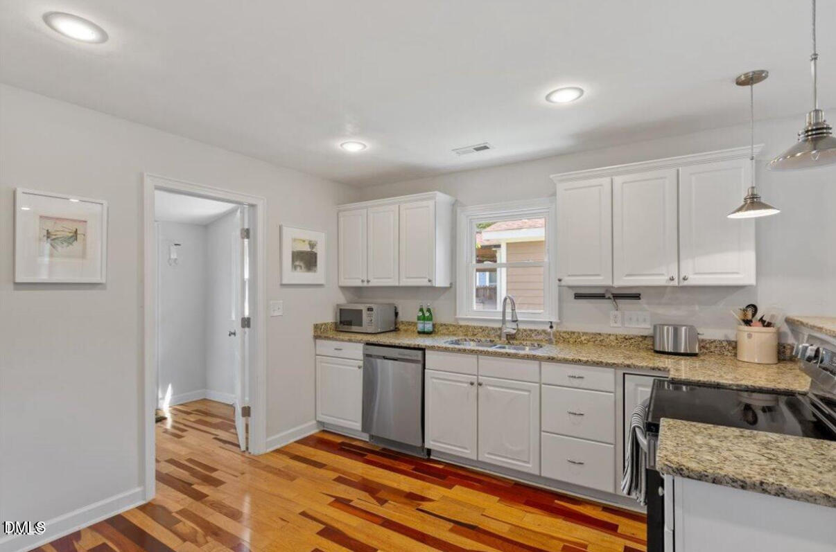 545 East Lenoir Street Raleigh, NC 27601 - Photo 3 of 28 kitchen