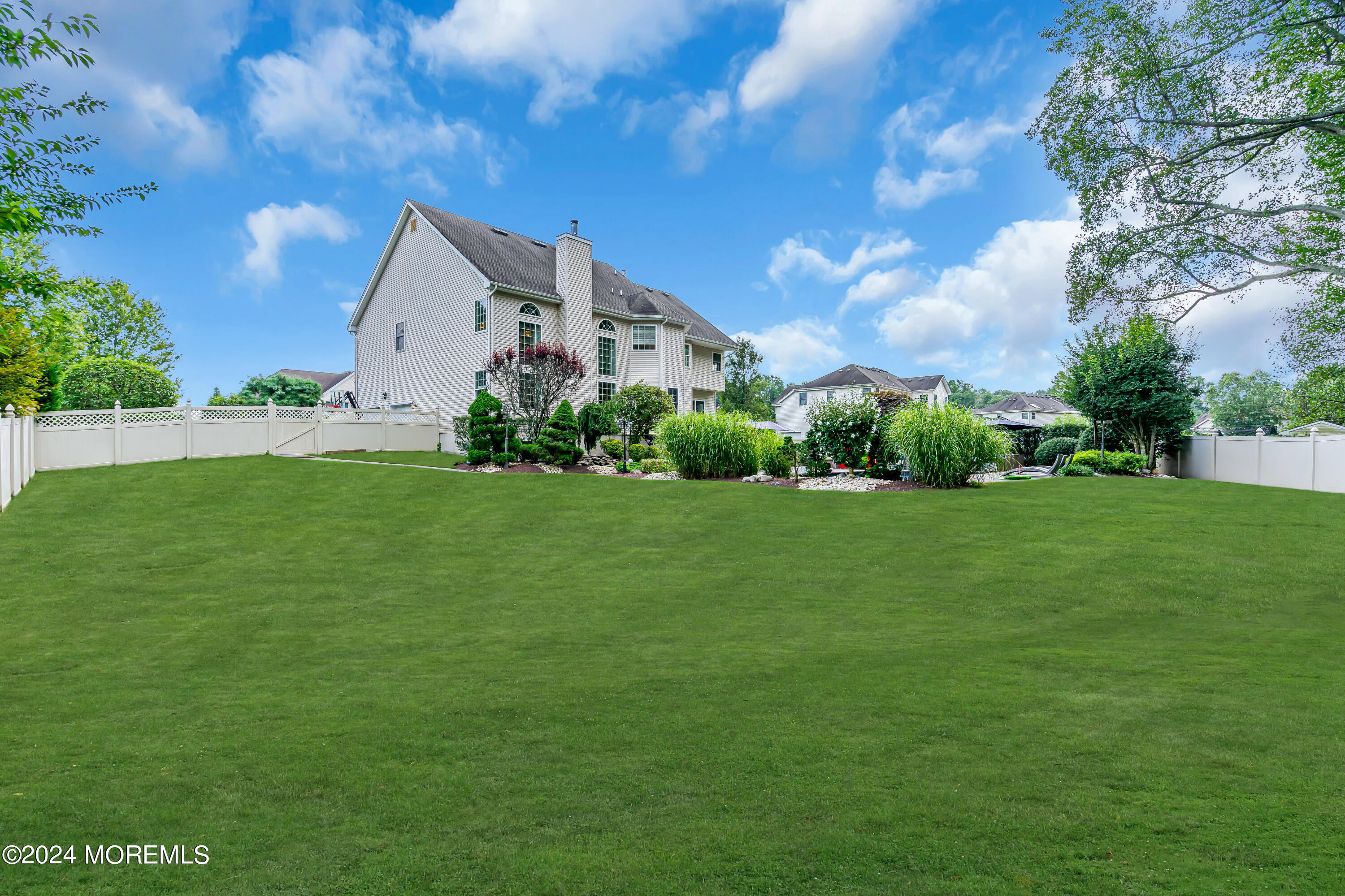 22 Cedar Knoll Road Jackson, NJ 08527 - Photo 69 of 76 a front view of house with yard