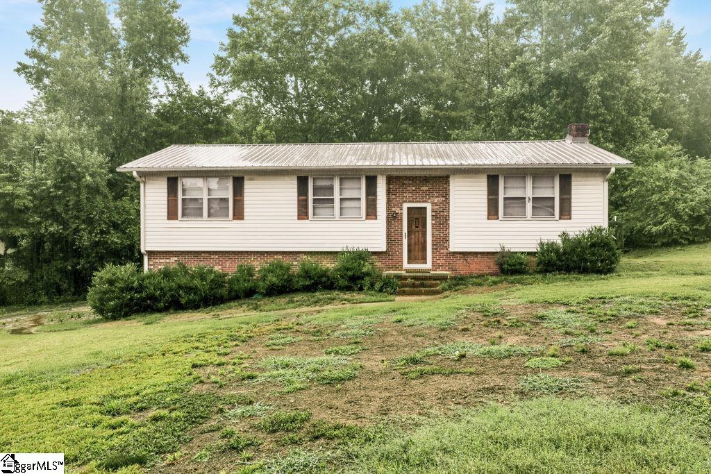 4 Melonie Drive Williamston, SC 29697 - Photo 2 of 13