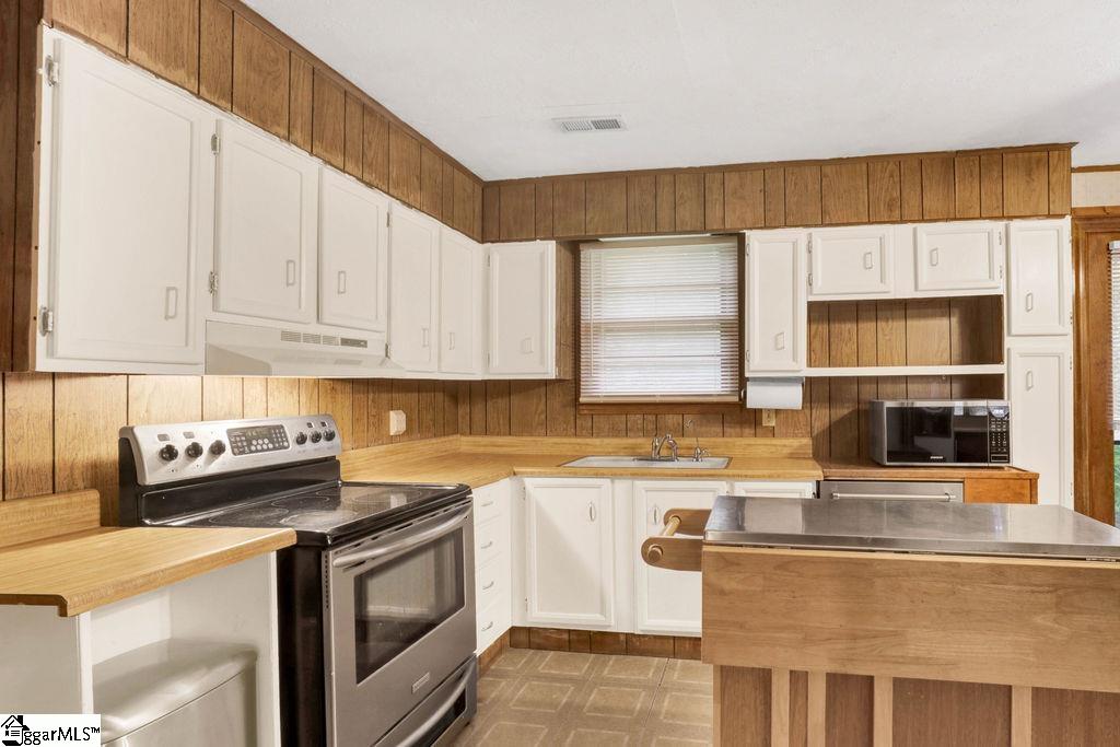 4 Melonie Drive Williamston, SC 29697 - Photo 4 of 13