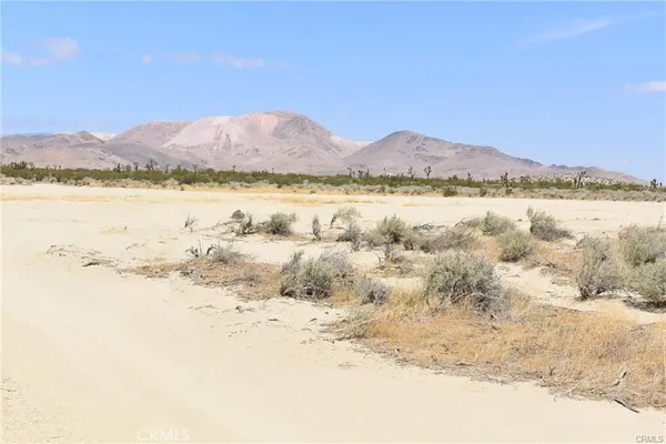 $12,900 | 1 Clark Street, Mojave, CA 93501
