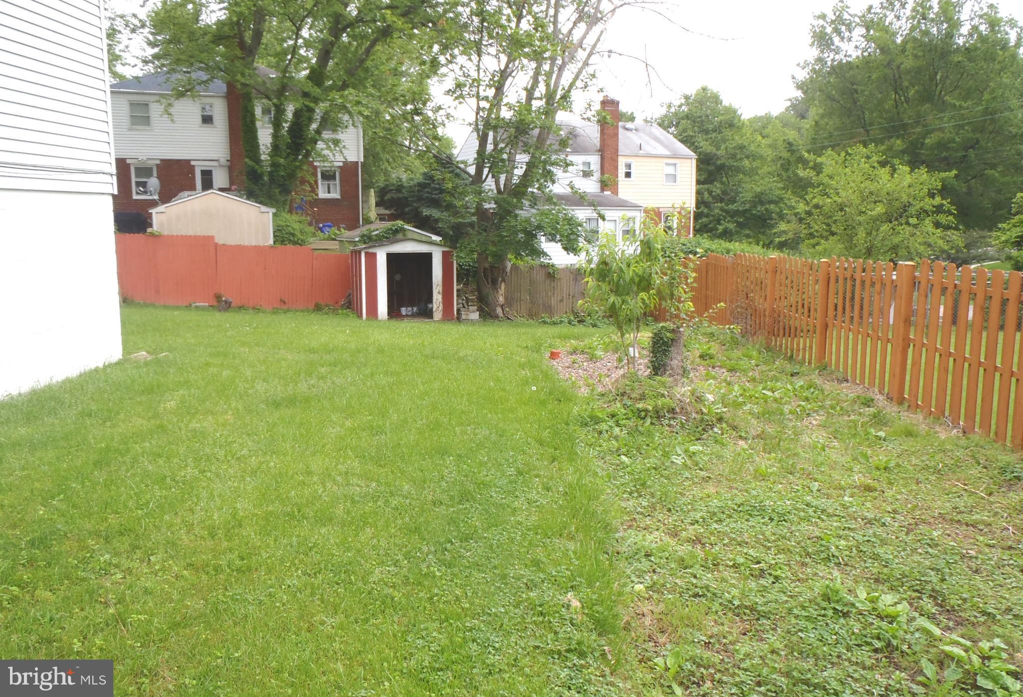 12003 Cook Court Silver Spring, MD 20902 - Photo 17 of 20 Garden area on the right side.