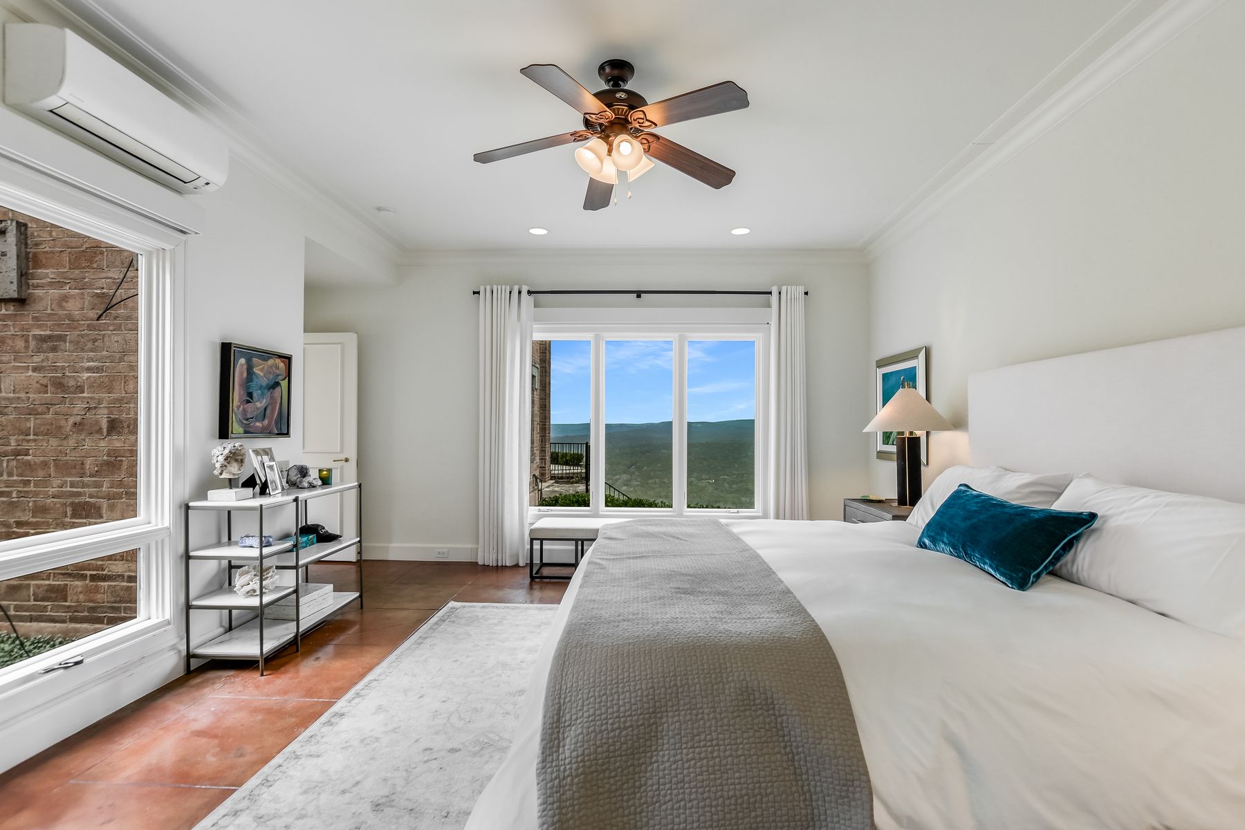 78 Pascal Lane Austin, TX 78746 - Photo 10 of 20