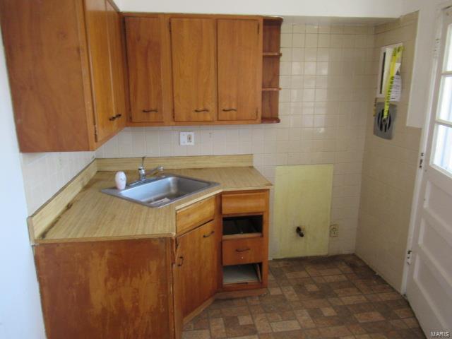 2202 Lucas And Hunt Road St. Louis, MO 63121 - Photo 5 of 12 Gallery Image 5