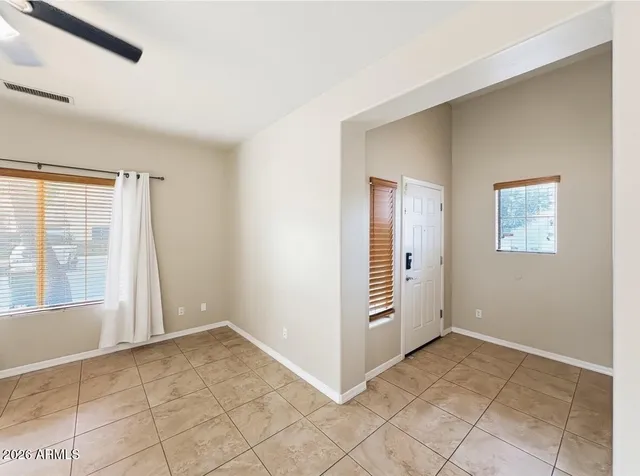 $1,925 | 16051 North 19th Drive, Phoenix, AZ 85023