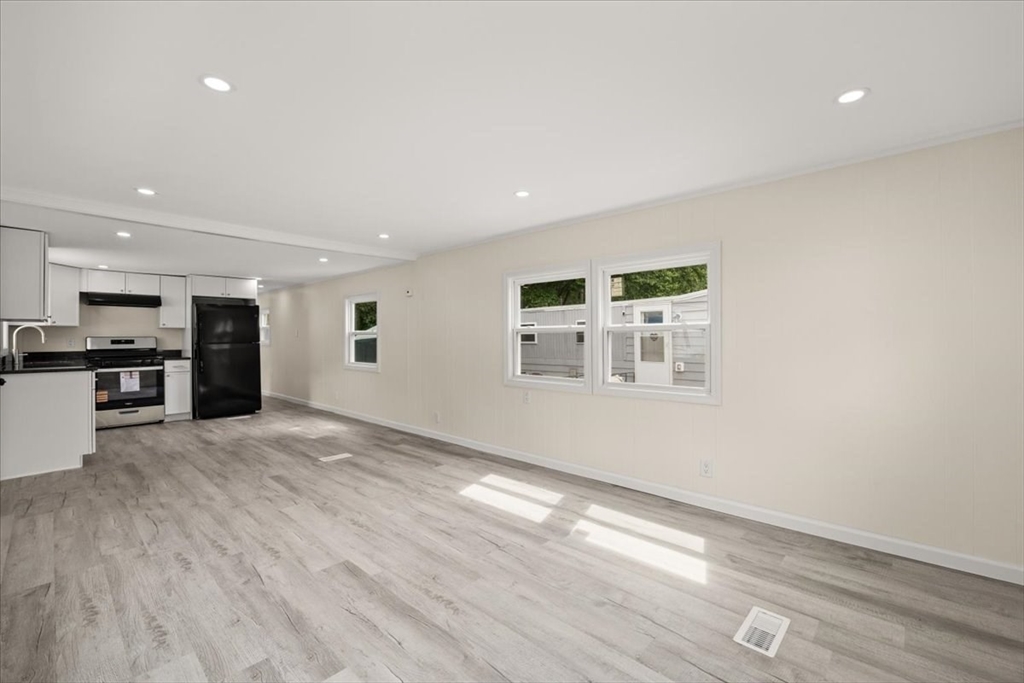 12 Chesapeake Road Holbrook, MA 02343 - Photo 10 of 23