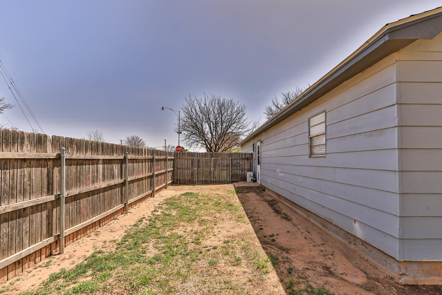 4702 37th Street Lubbock, TX 79414 - Photo 26 of 26 Photo 22