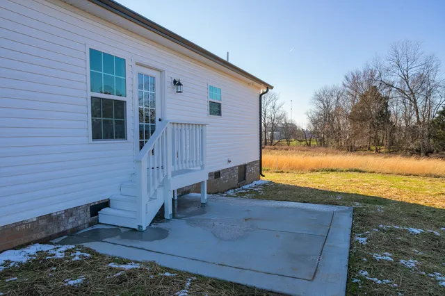 $1,800 | 123 Vanatta Road, Portland, TN 37148