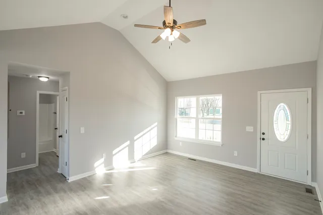 $1,800 | 123 Vanatta Road, Portland, TN 37148