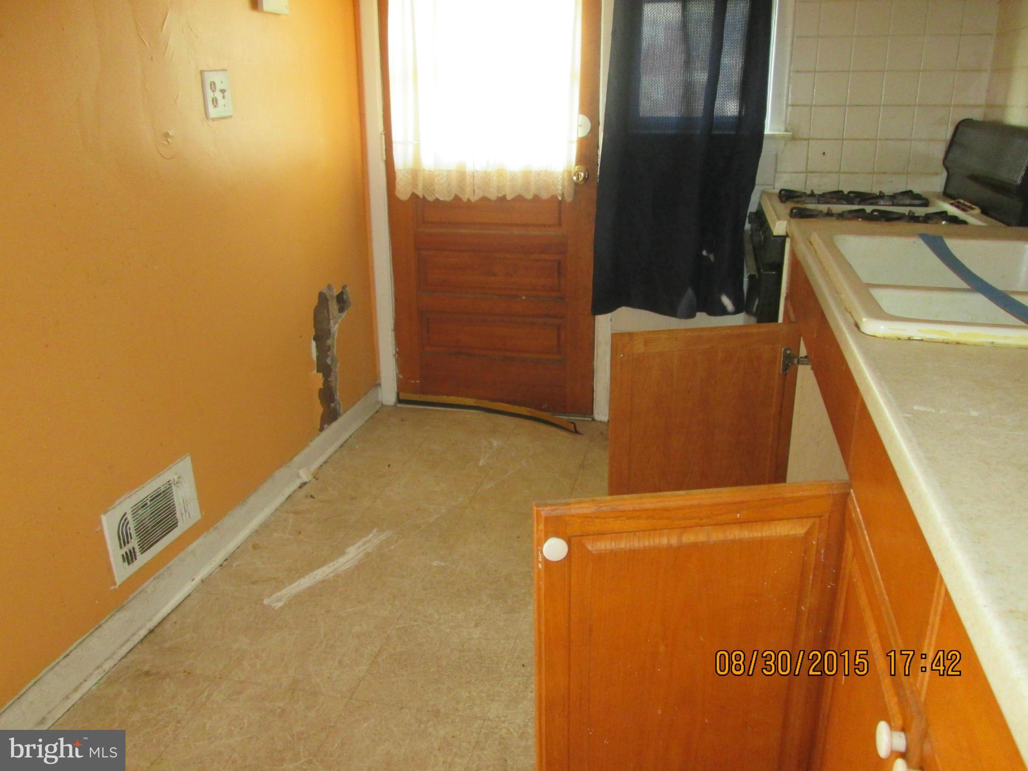 9718 Conmar Road Baltimore, MD 21220 - Photo 7 of 13 Kitchen