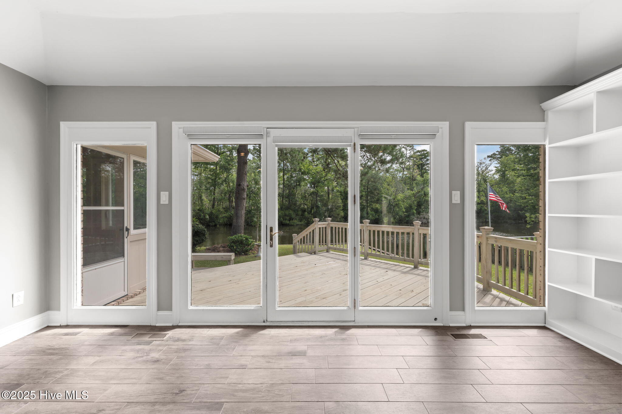 104 Lantern Lane New Bern, NC 28562 - Photo 8 of 49 30-web-or-mls-DSC_5459