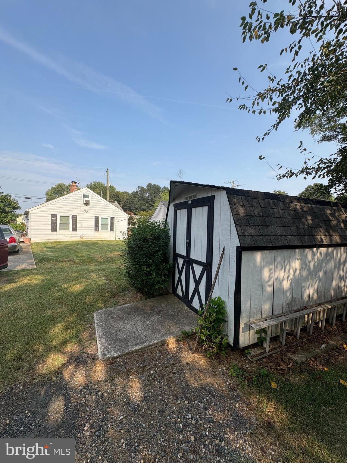 4901 70th Place Hyattsville, MD 20784 - Photo 3 of 8 a view of a house with a yard