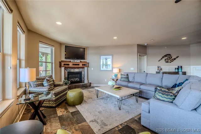 $659,900 | 3168 Twin Rivers Point, Unit 1D, Camdenton, MO 65020