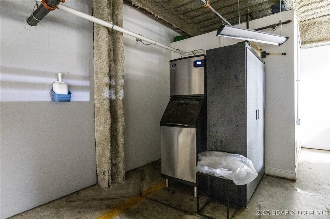 3168 Twin Rivers Point, Unit 1D Camdenton, MO 65020 - Photo 35 of 48