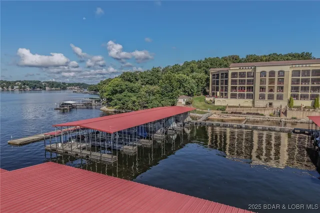 $659,900 | 3168 Twin Rivers Point, Unit 1D, Camdenton, MO 65020