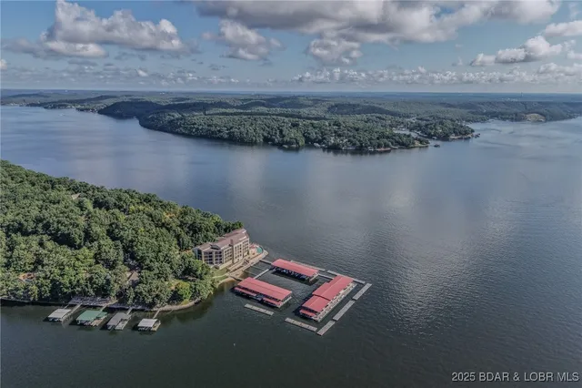 $659,900 | 3168 Twin Rivers Point, Unit 1D, Camdenton, MO 65020