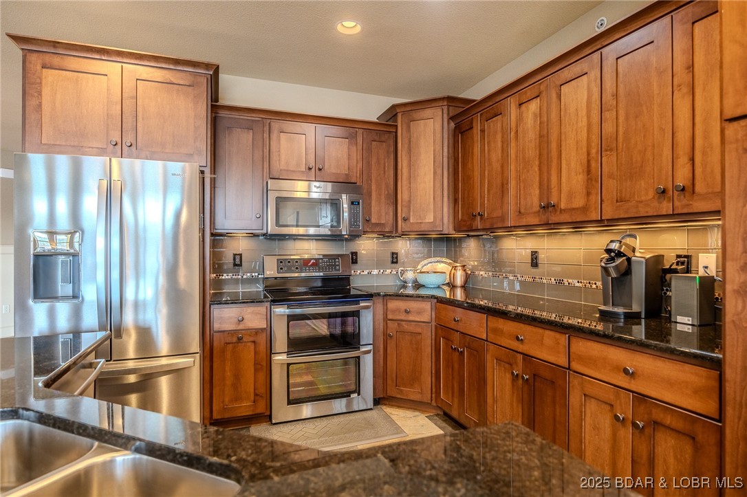 3168 Twin Rivers Point, Unit 1D Camdenton, MO 65020 - Photo 7 of 48