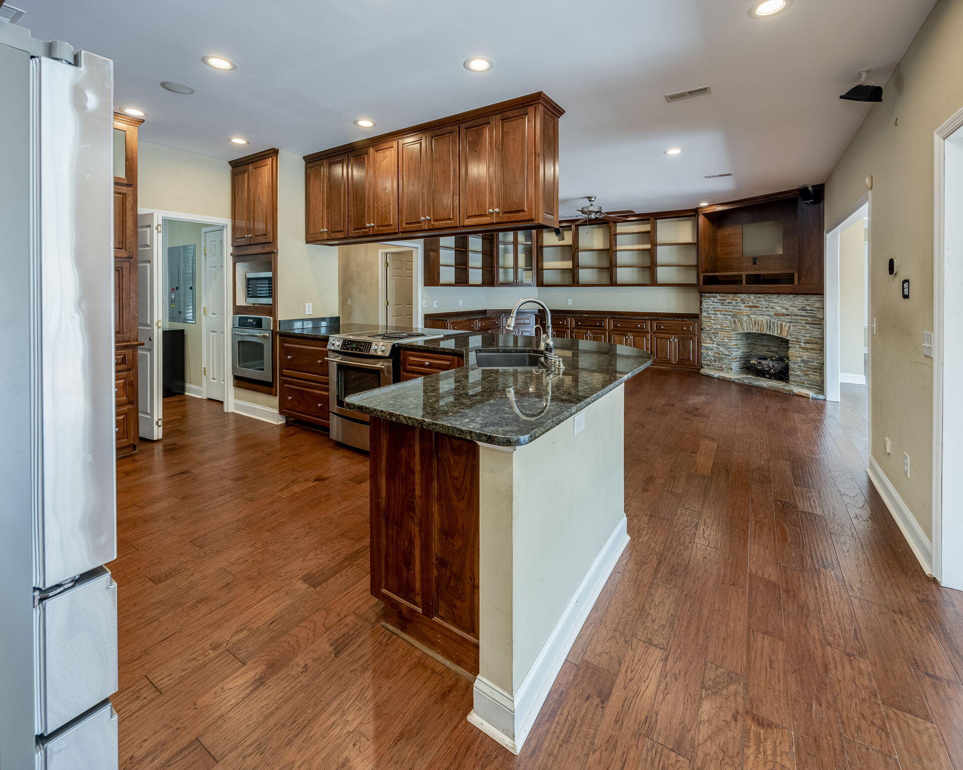 1136 Lemon Avenue Manning, SC 29102 - Photo 22 of 97