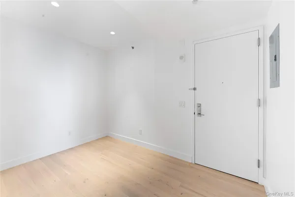 $899,000 | 136-18 Maple Avenue, Unit 5G | Flushing