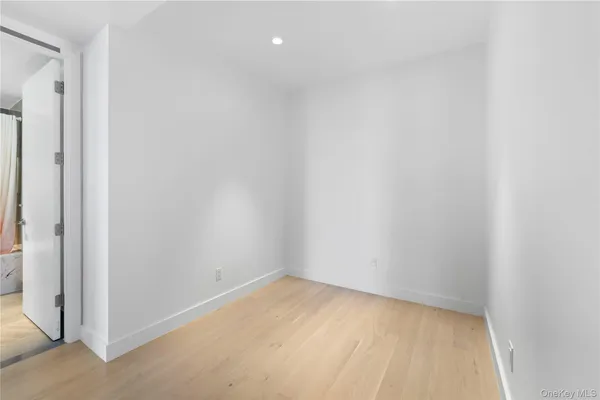 $899,000 | 136-18 Maple Avenue, Unit 5G | Flushing