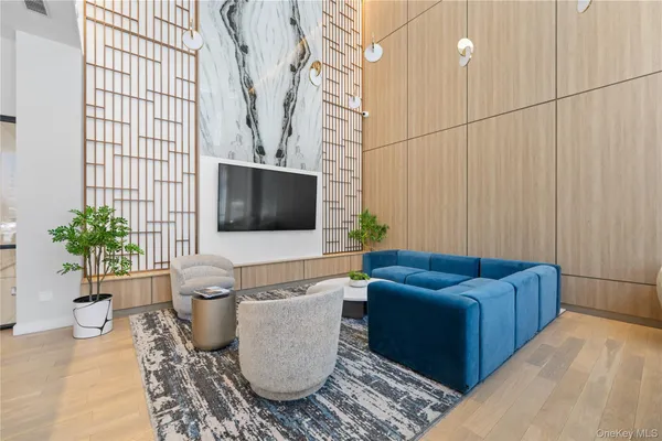 $899,000 | 136-18 Maple Avenue, Unit 5G | Flushing