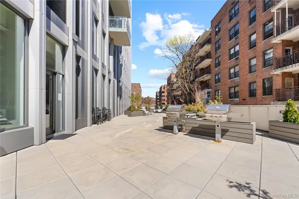 $899,000 | 136-18 Maple Avenue, Unit 5G | Flushing