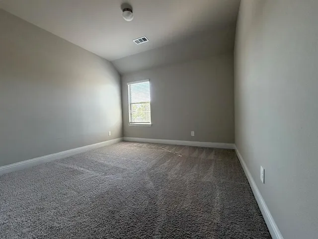 $3,000 | 624 Hutchinson Lane, Lewisville, TX 75077