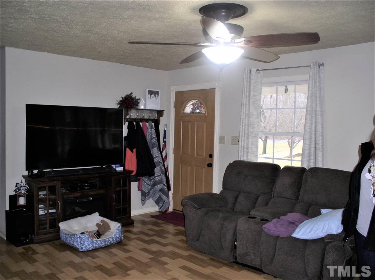 1337 Robertson Road Roxboro, NC 27574 - Photo 5 of 19