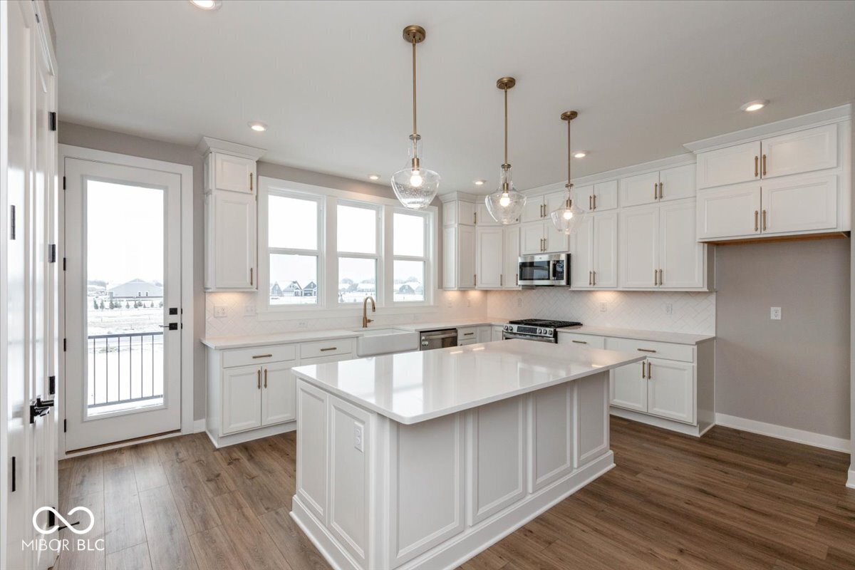 420 Elite Street Westfield, IN 46074 - Photo 5 of 35